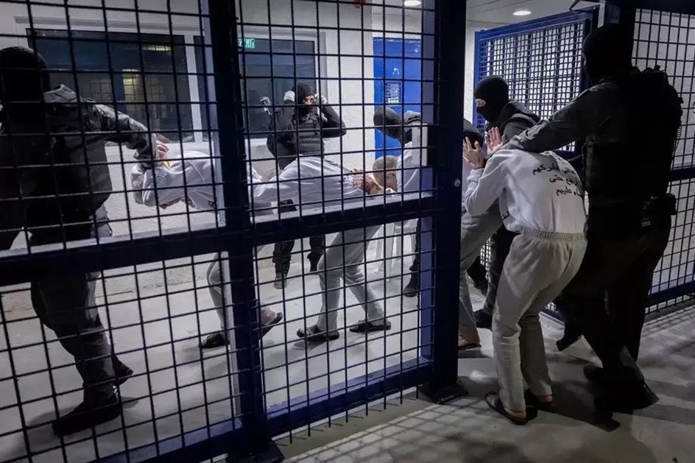 Hamas calls for accountability after UN details torture in Israeli jails