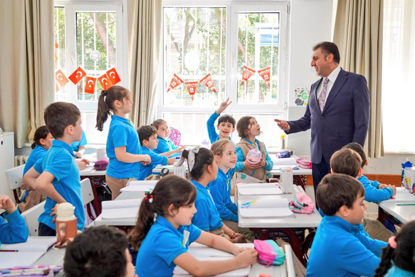 İstanbul'da "Nezaket Haftası kapsamında "Nezaket Koridoru" açılış