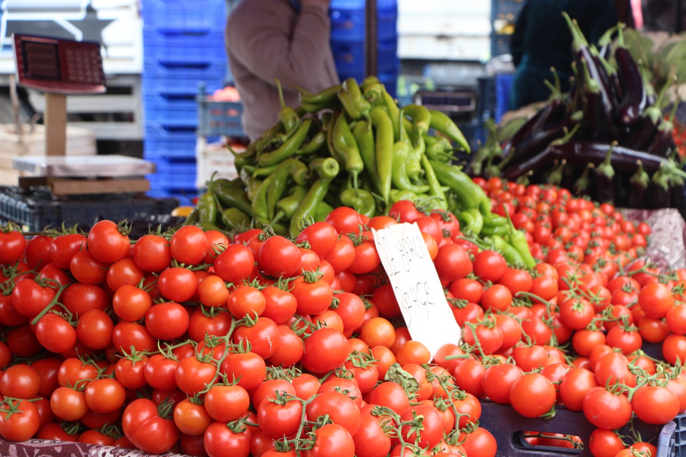 Ramazan ayına bir hafta kala pazar esnafı: Ramazan’ın bereketi yavaştan oluşmaya başladı