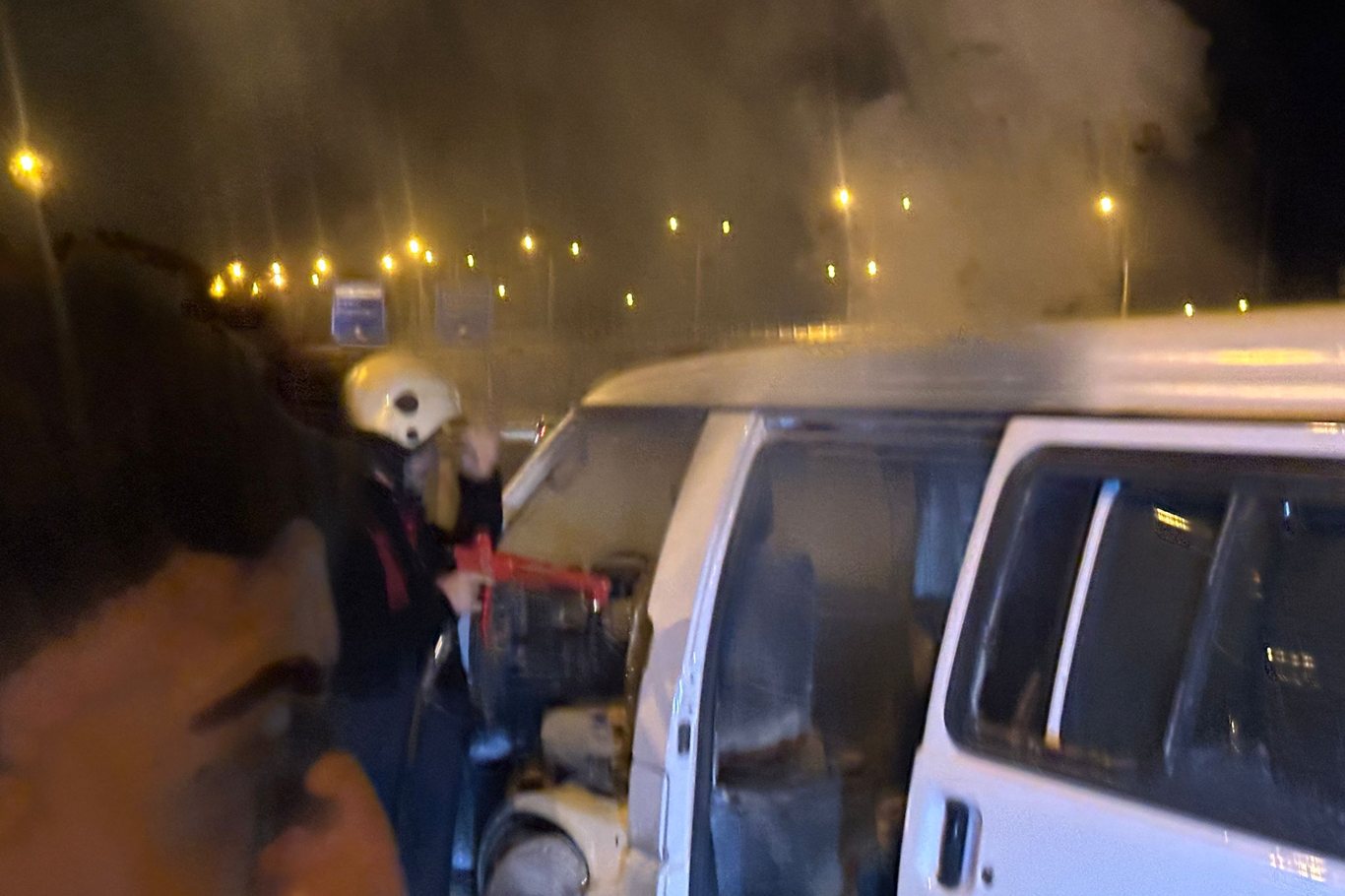 Batman'da seyir halindeki panelvan alev aldı