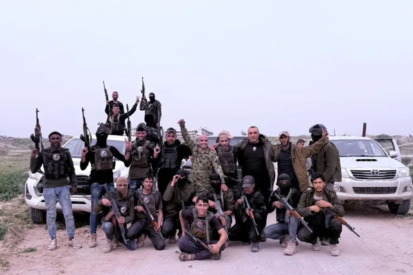 Siyonist rejim, kendi halkına ihanet eden çeteyi Refah Sınır Kapısı'nda görevlendirdi