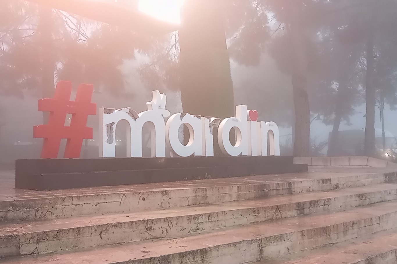 Mardin’de yoğun sis: Görüş mesafesi 10 metreye düştü