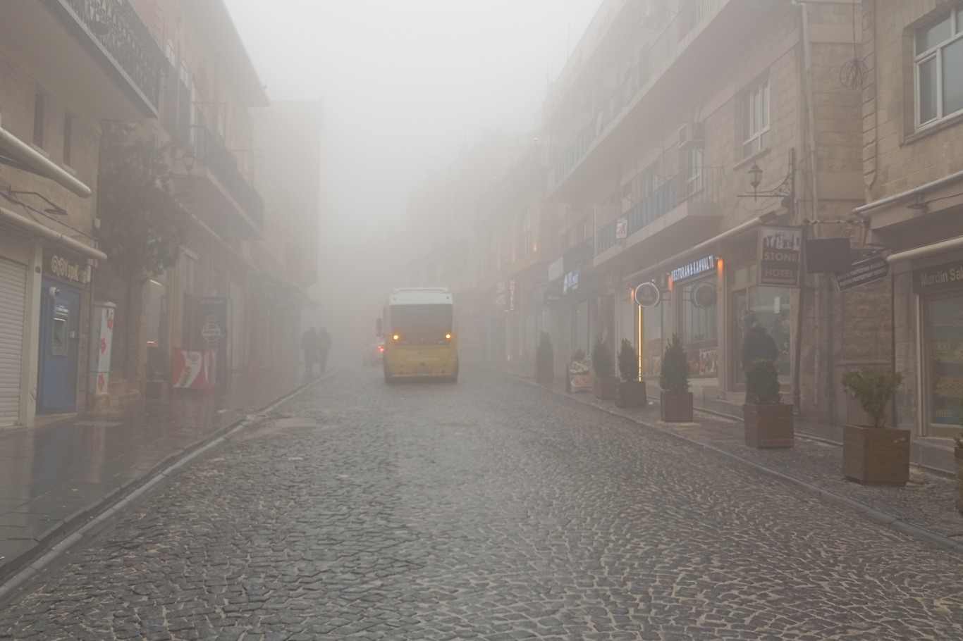 Mardin’de yoğun sis: Görüş mesafesi 10 metreye düştü