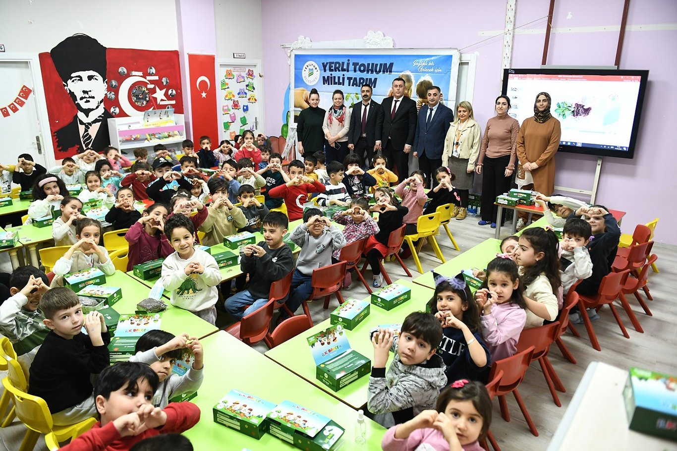 Malatya'da miniklere tarım sevgisi aşılıyor!