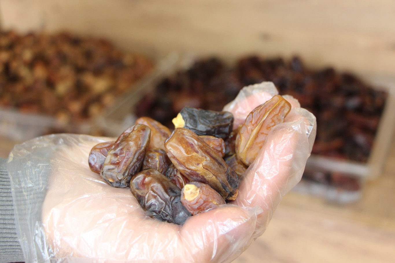 Ramazanda hurma alırken boykota dikkat