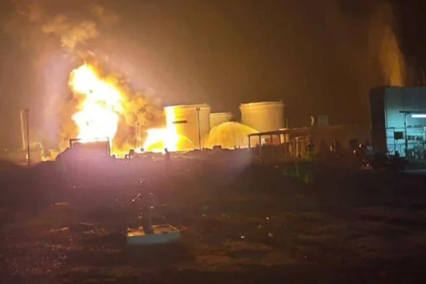 ئاگرکەوتنەوە لە پاڵاوگەی نەوت لە عێراق: کەسێک گیانی لەدەستدا و ١٣ بریندار