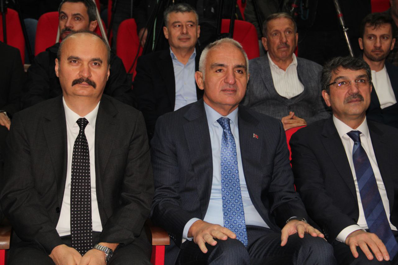 Bakan Ersoy, Batman'da 3 kütüphanenin toplu açılışını gerçekleştirdi