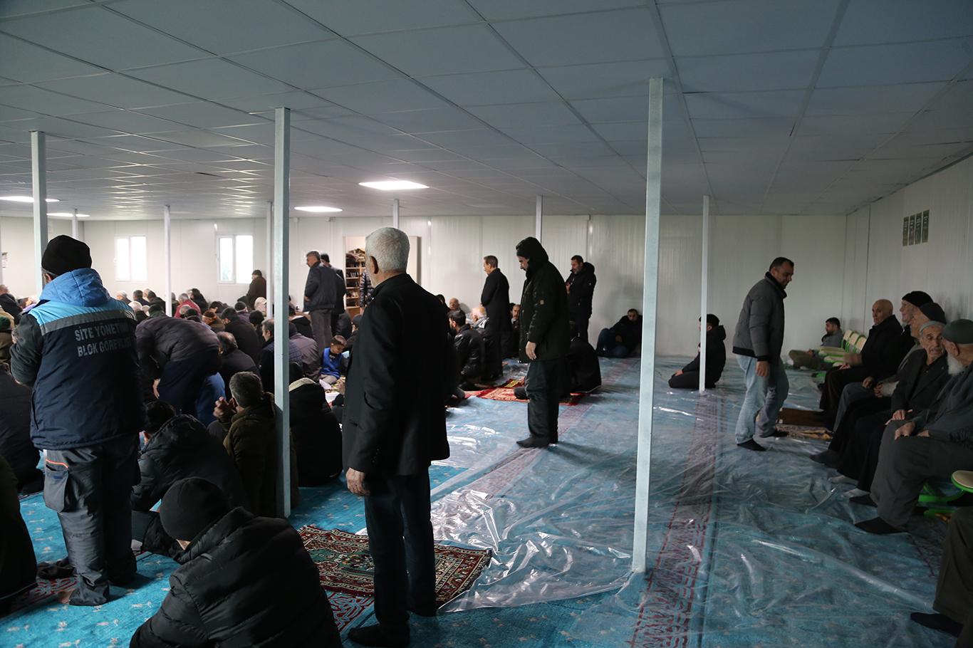 Oğlaklı sakinleri: Camilerimizin bakım ve onarımı yapılsın, inşaları tamamlansın