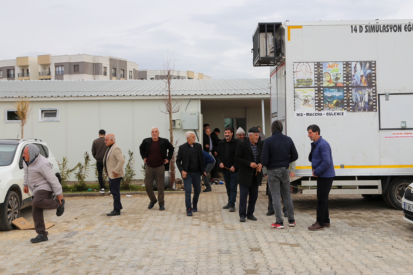 Oğlaklı sakinleri: Camilerimizin bakım ve onarımı yapılsın, inşaları tamamlansın