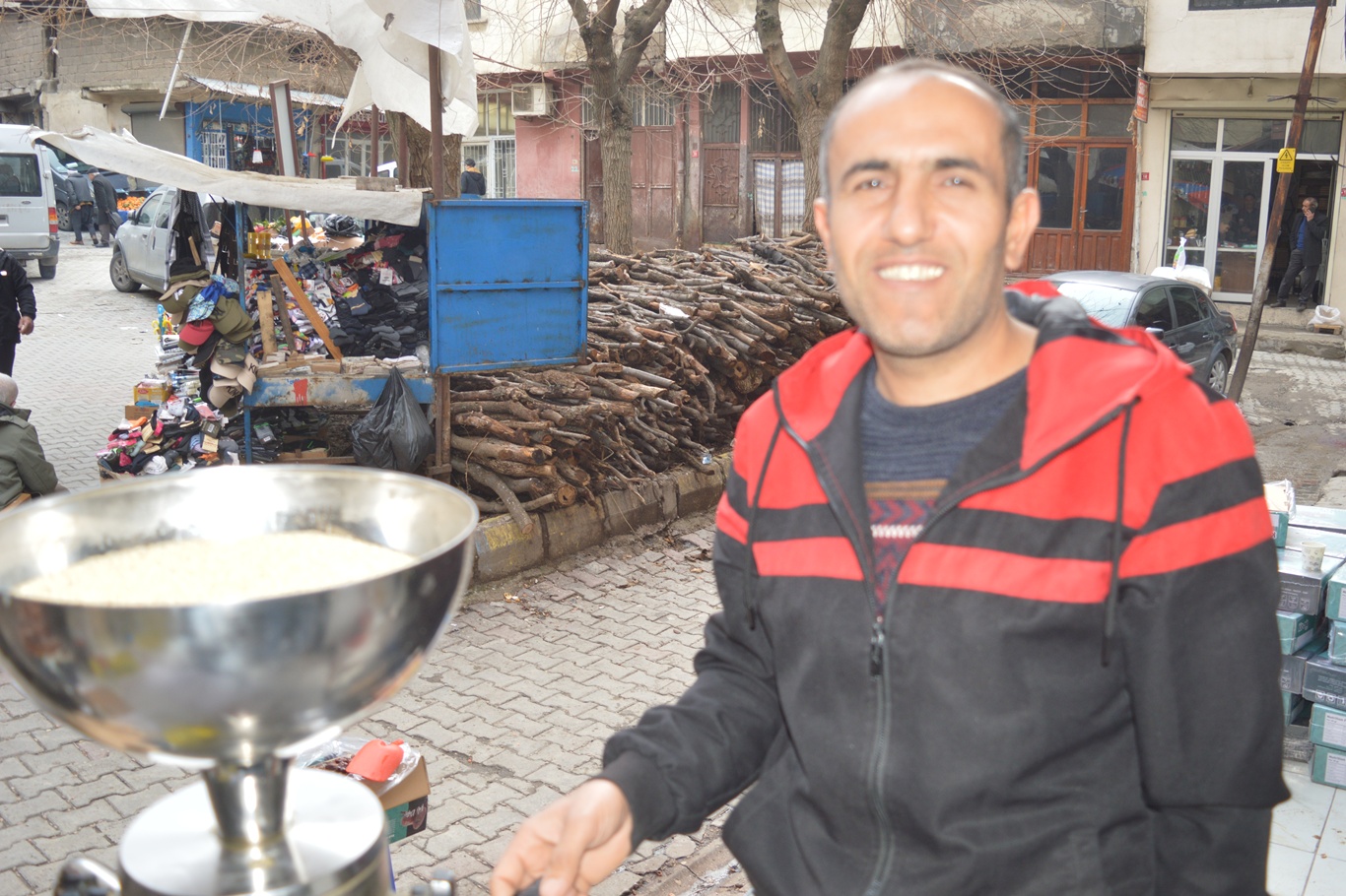 Siirt’te Ramazan bereketi: Tahine yoğun ilgi, esnaf fiyat düşürdü