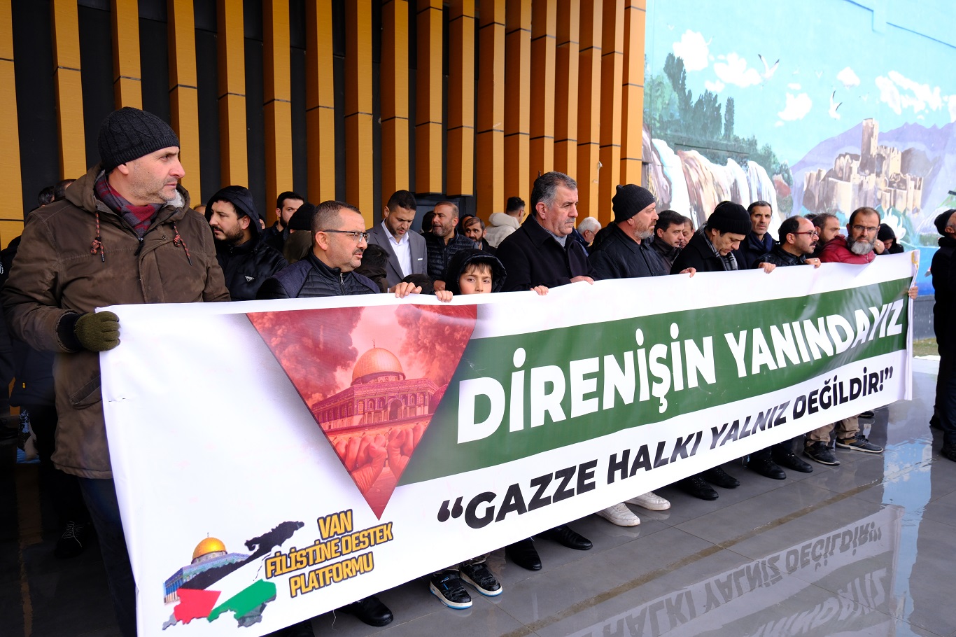 Filistinli Aktivist Dr. Aldali: Ramazan ayının yaklaştığı bu günlerde Gazze’de insani kriz daha da derinleşmiş durumda