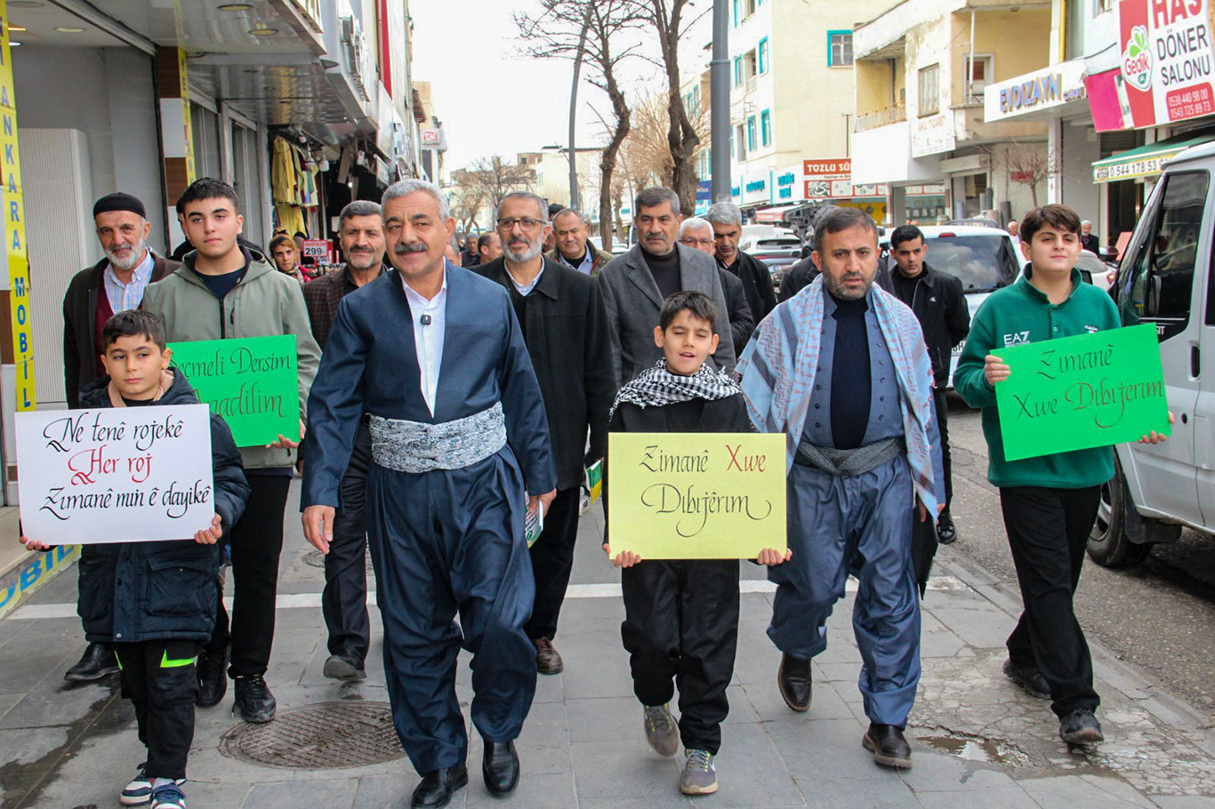 HÜDA PAR Batman İl Teşkilatı'ndan Kürtçe anadil yürüyüşü