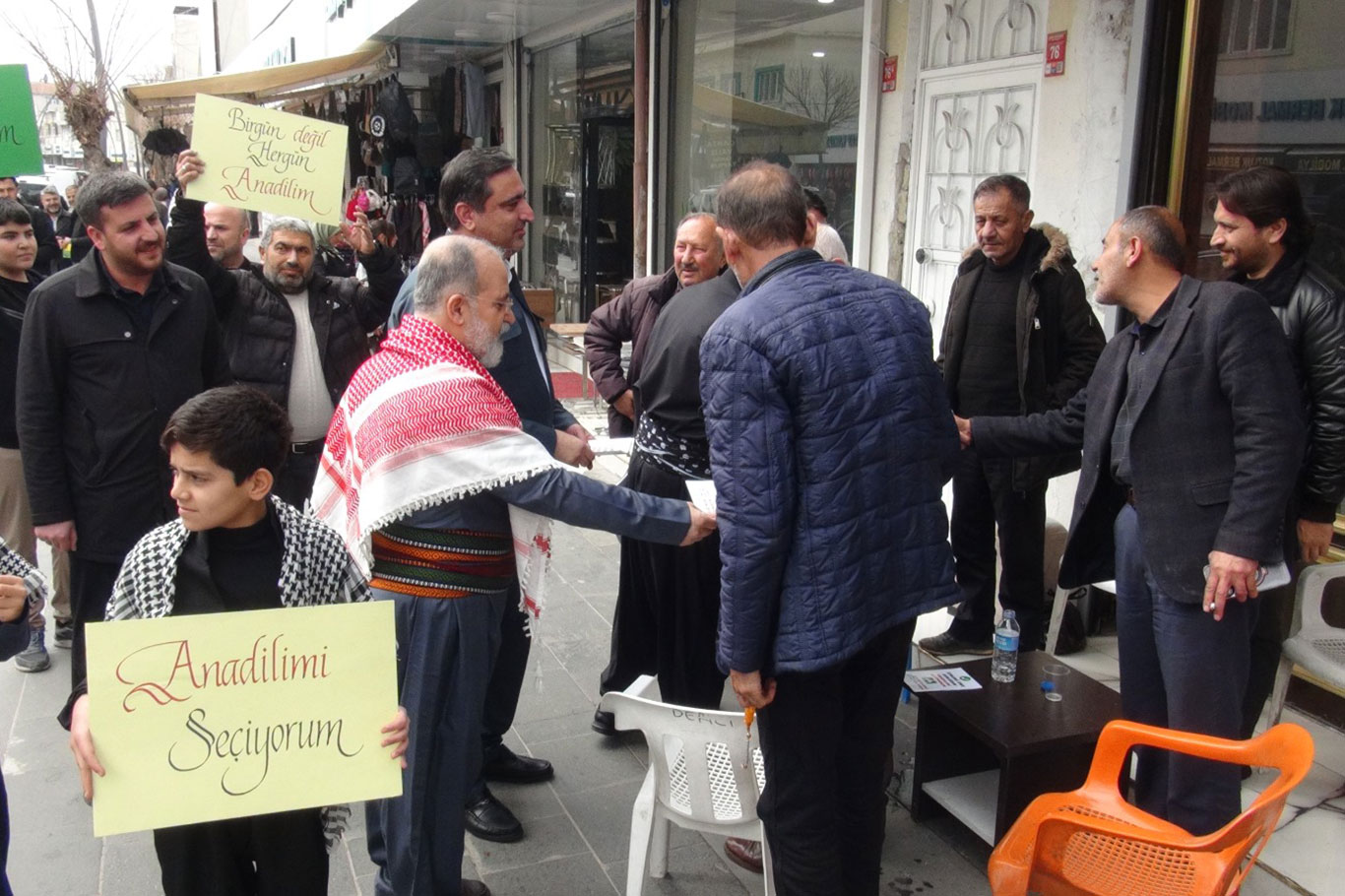 HÜDA PAR Batman İl Teşkilatı'ndan Kürtçe anadil yürüyüşü