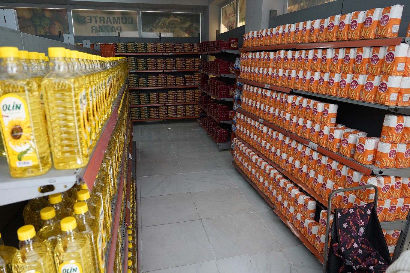 Umut Kervanı İstanbul'da ikinci sosyal marketini dualarla açtı