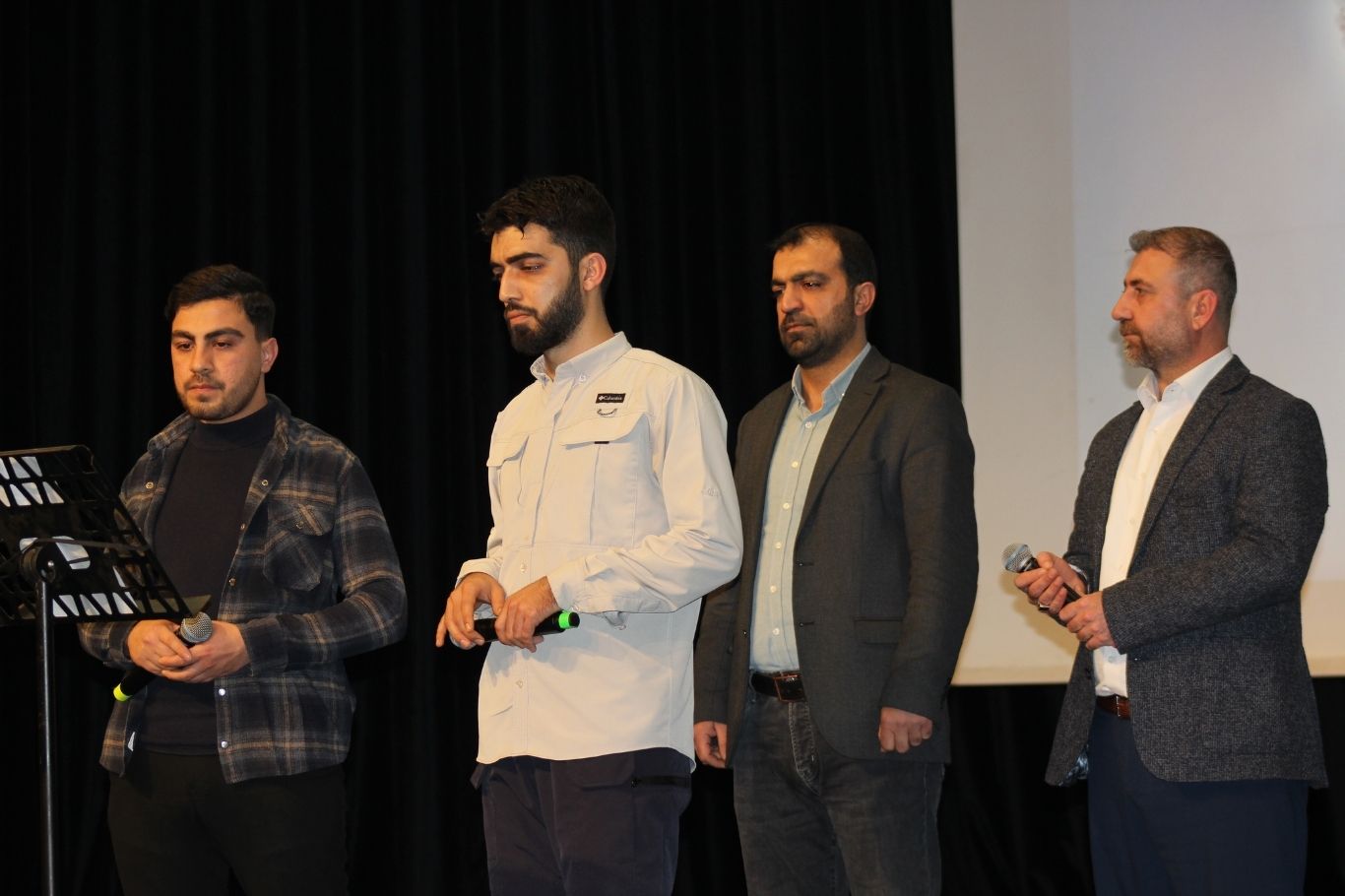 İlahi ses sanatçıları 