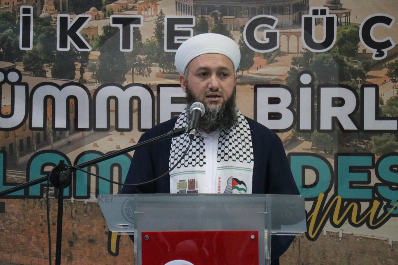 Karadaği: Ümmetin birliği bugün fiili zorunluluk haline gelmiştir