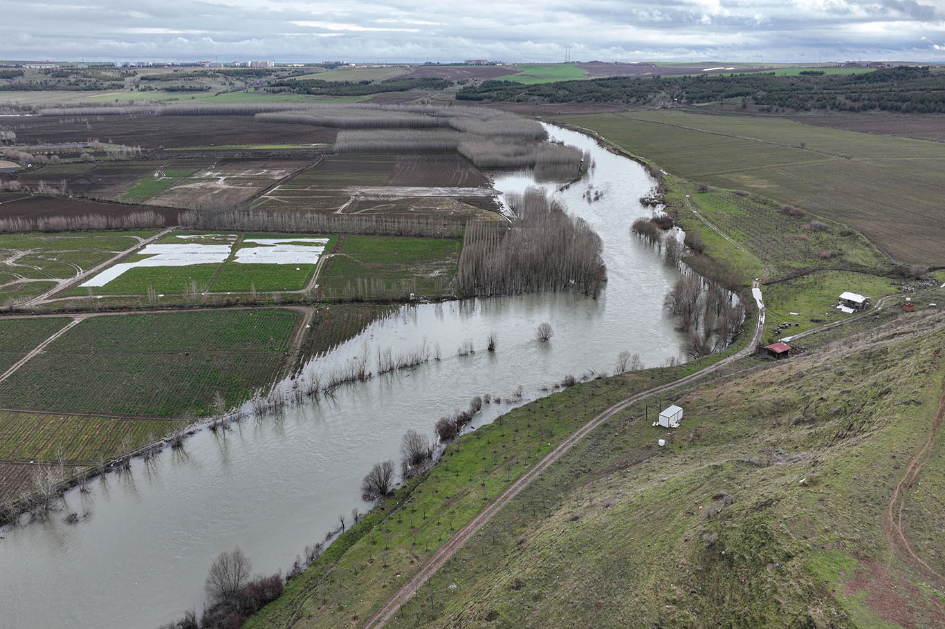 Diyarbakır Valiliği'nden Dicle Barajı uyarısı