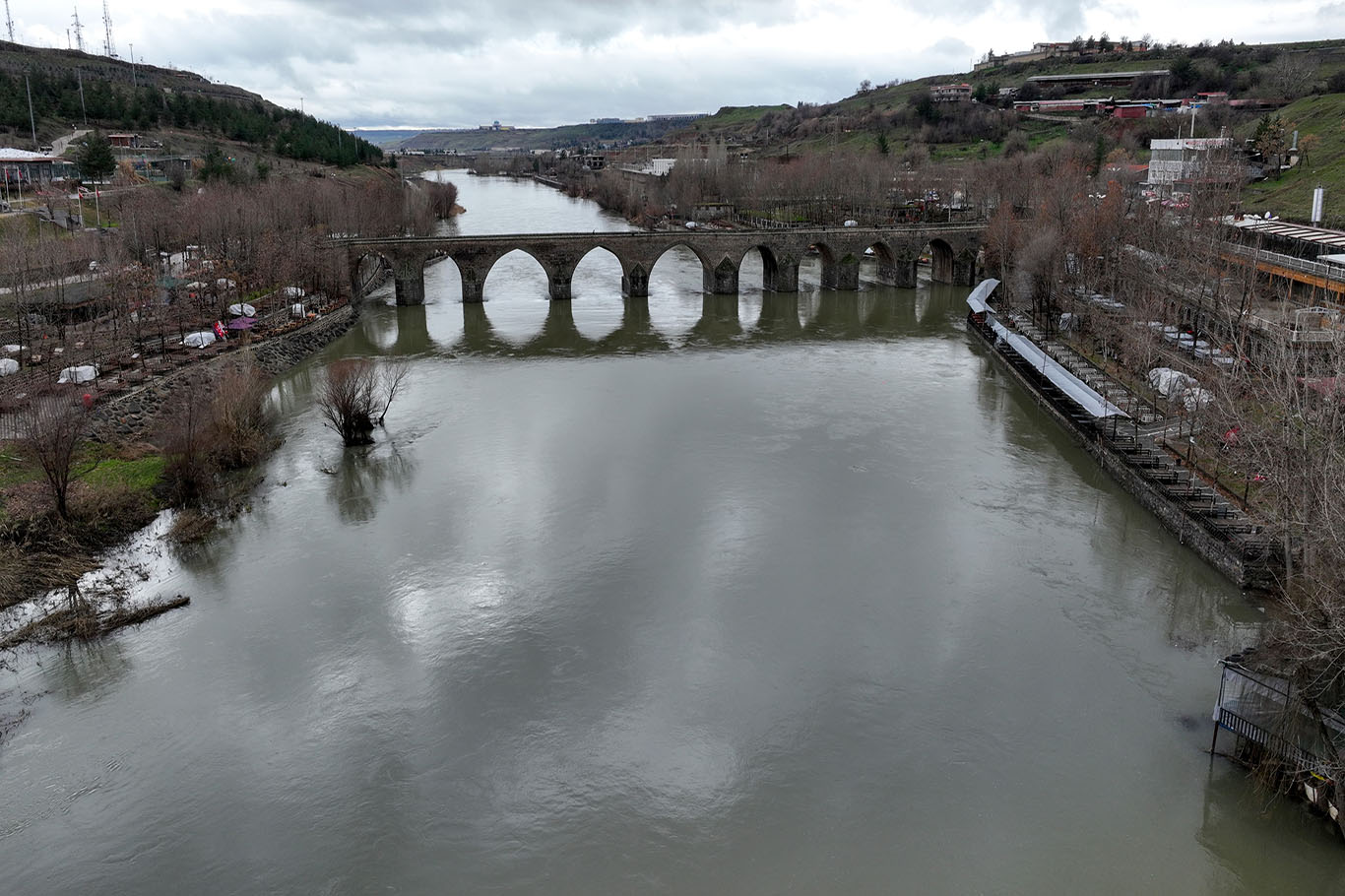 Diyarbakır Valiliği'nden Dicle Barajı uyarısı