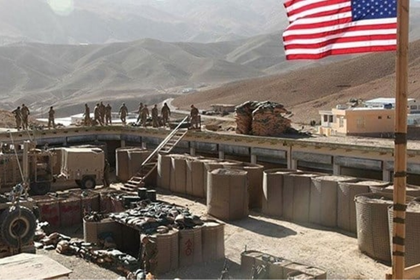 Syrian army takes control of al-Shaddadi base after coordination with U.S.