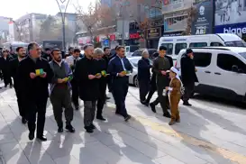 HÜDA PAR Van'da seçmeli dil dersi için yürüyüş düzenledi