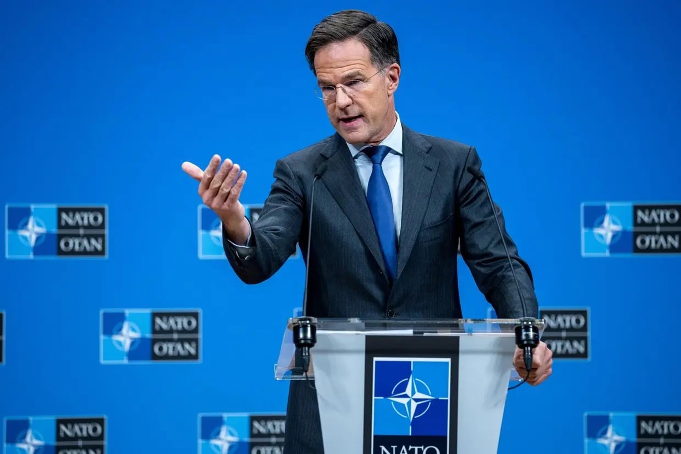 روته: اتحادیه اروپا نباید سلاح ھای غیرضروری در اختیار اوکراین قرار دھد 