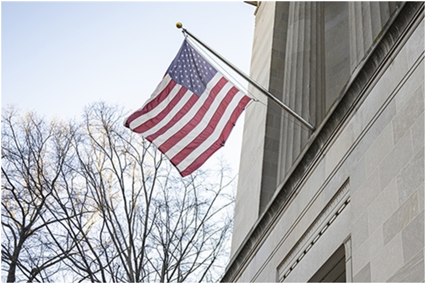 وزارت دادگستری ایالات متحده اسامی را از پرونده‌های اپستین به کنگره ارسال کرده است