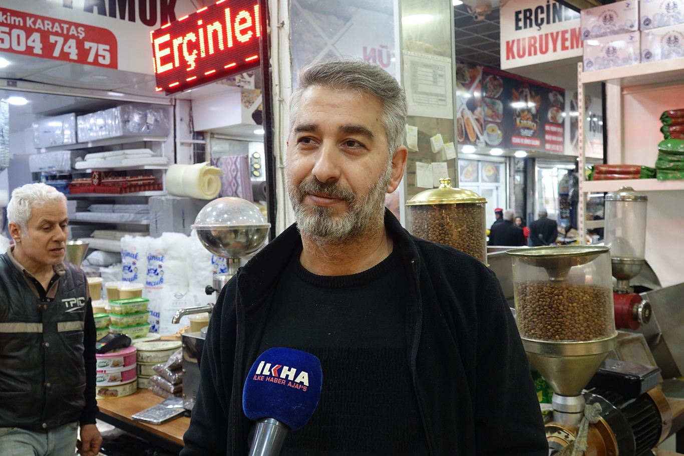 Esnaf Ramazan hazırlıklarını tamamladı: Sahur ve iftar sofralarının vazgeçilmezleri tezgahlarda