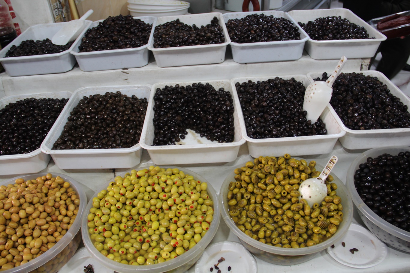 Esnaf Ramazan hazırlıklarını tamamladı: Sahur ve iftar sofralarının vazgeçilmezleri tezgahlarda