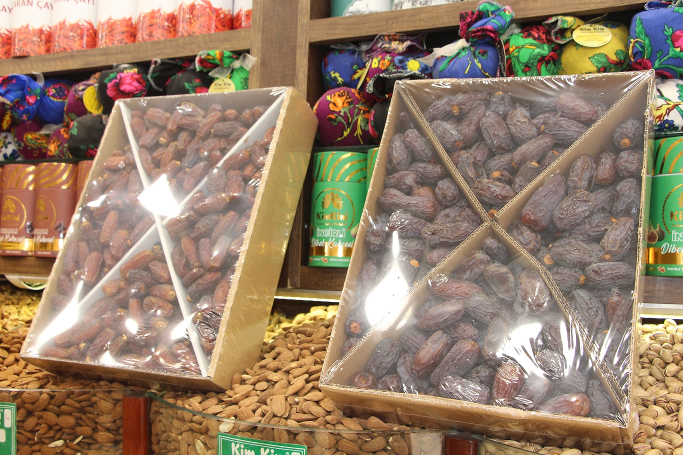 Mardin'de Ramazan hazırlıkları için alışveriş yoğunluğu başladı