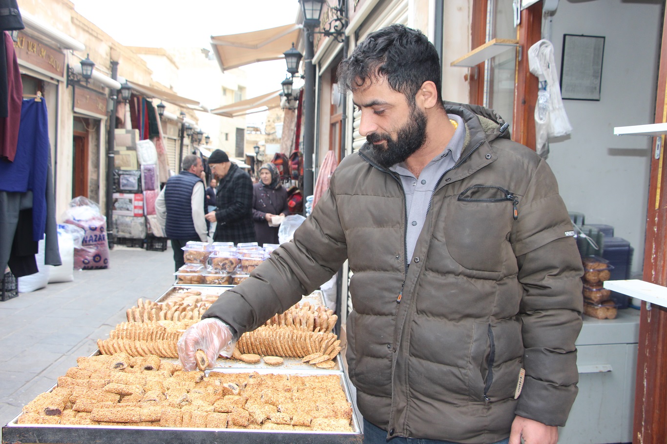 Mardin'de Ramazan hazırlıkları için alışveriş yoğunluğu başladı