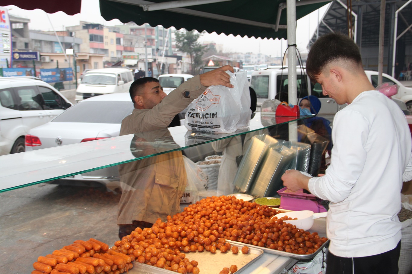 Tatlıcılarda Ramazan mesaisi başladı: Satışlar 5 kat artıyor