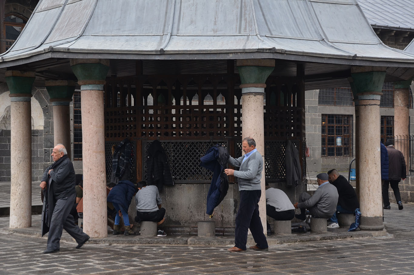 Vatandaşlardan Ramazan ayı mesajı: Paylaşma ve yardımlaşma artmalı, Gazze unutulmamalı