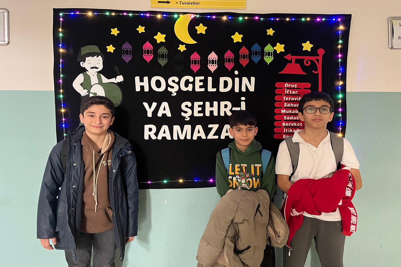 Dibistan ji bo Remezanê hatin xemilandin