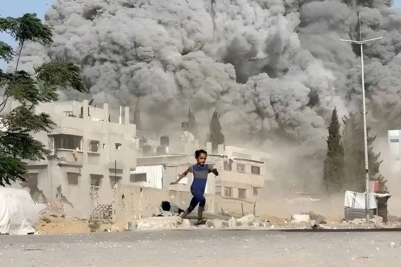 Hamas bang li "Konseya Aştîyê" dike ku îxlalkirinên li Xezzeyê rawestîne