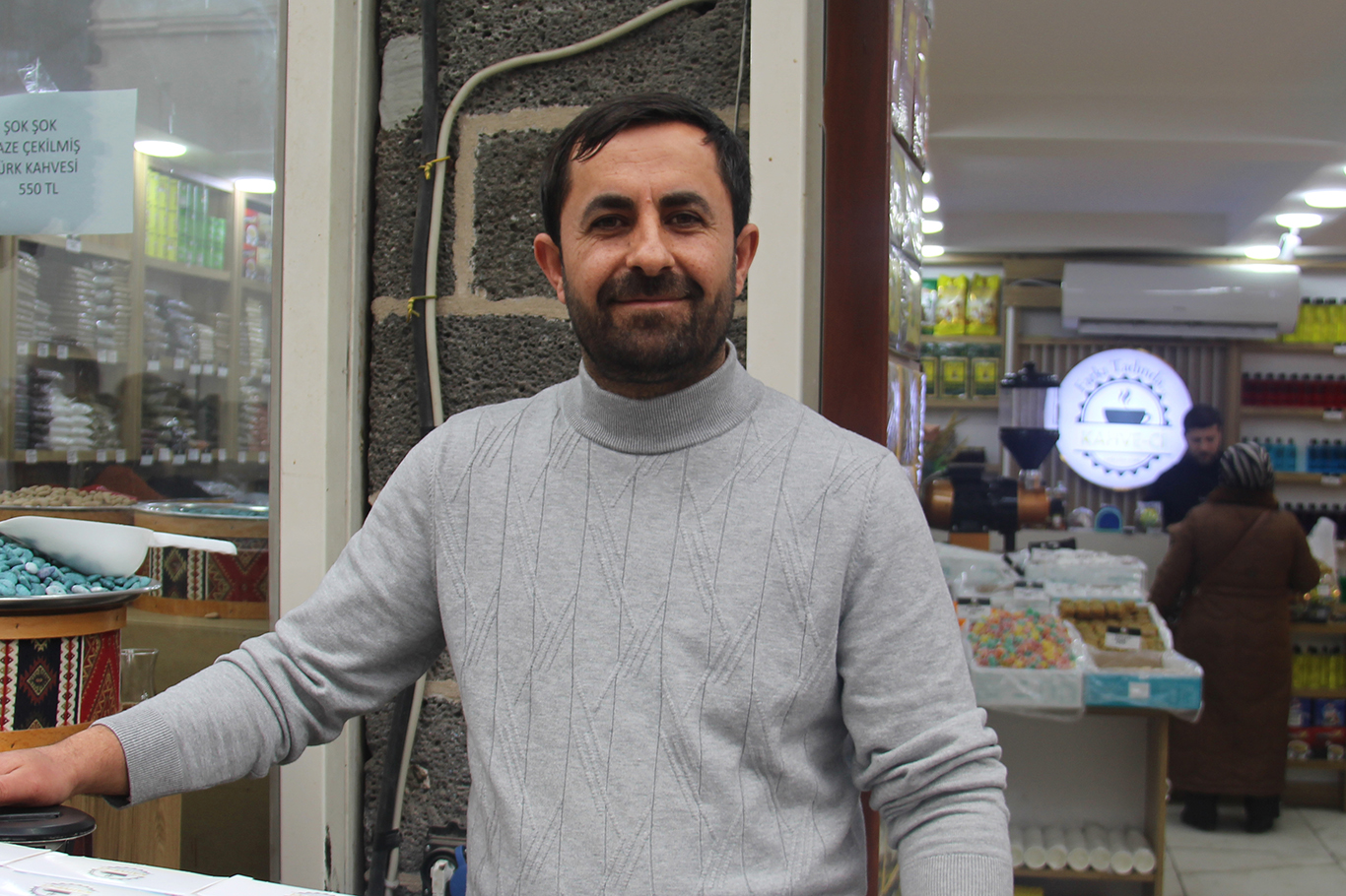 Ramazan öncesi çarşıda hareketlilik: Hurma, tahin ve pekmeze yoğun ilgi