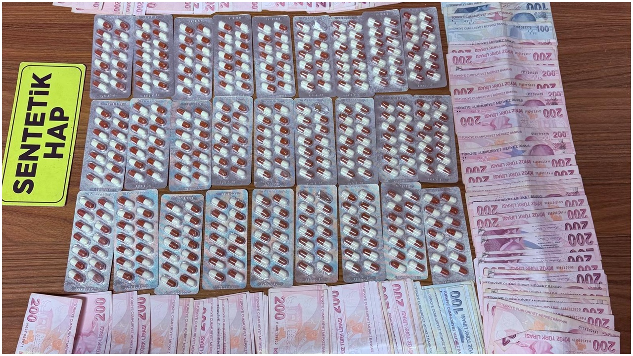 Malatya'da sokak satıcılarına operasyon: 3 gözaltı