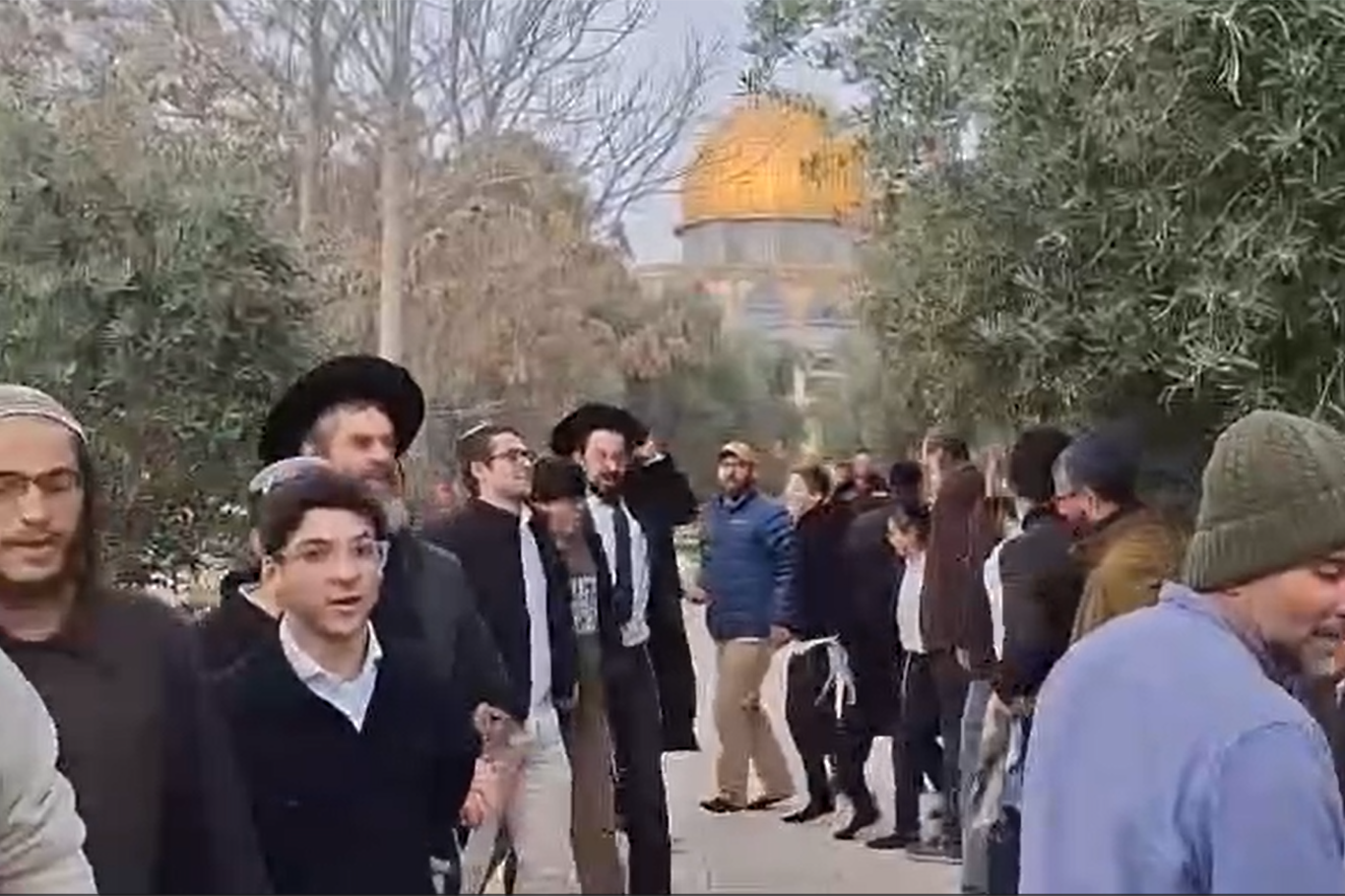 حەماس: دەرکردنی پێشنوێژان و وتارخوێنانی مزگەوتی ئەقسا تاوانێکی تازەیە دژی ئەم شوێنە پیرۆزە