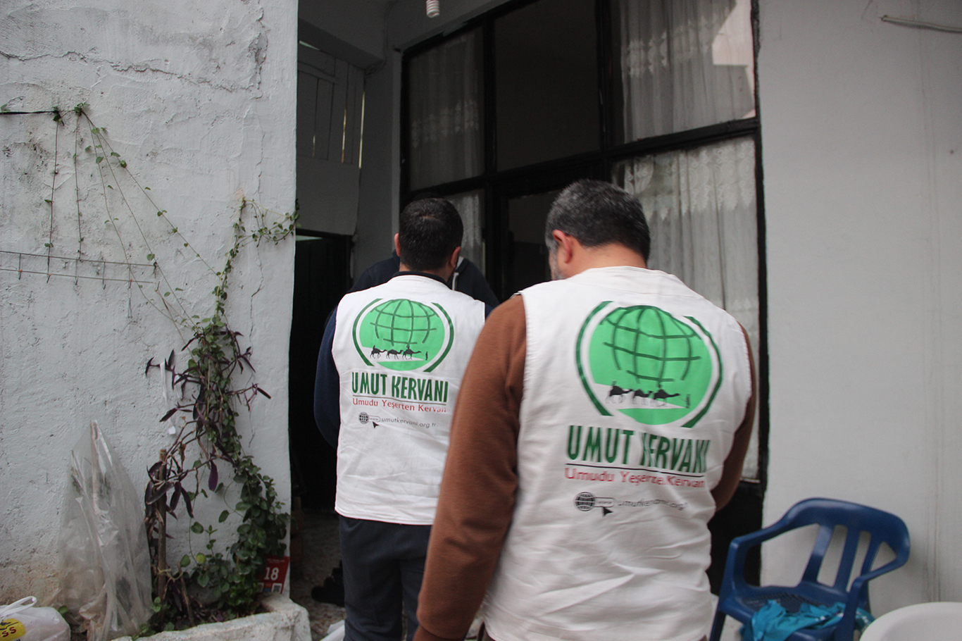 Umut Kervanı Cizre’de Ramazan yardımlarına başladı