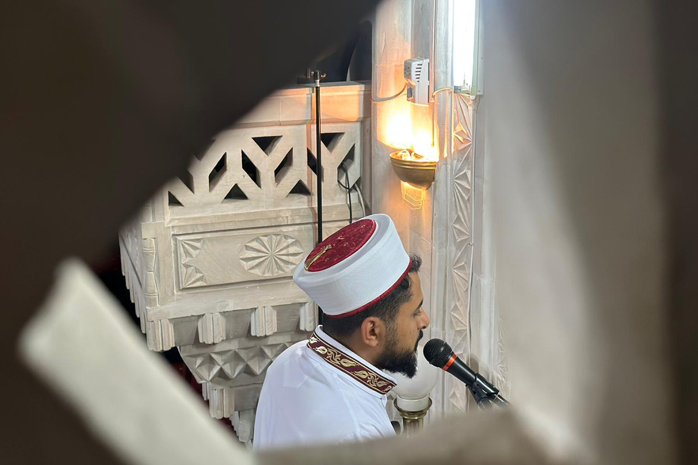 Adana’da ilk teravih heyecanı: Ramazan coşkusu ve Gazze için dualar