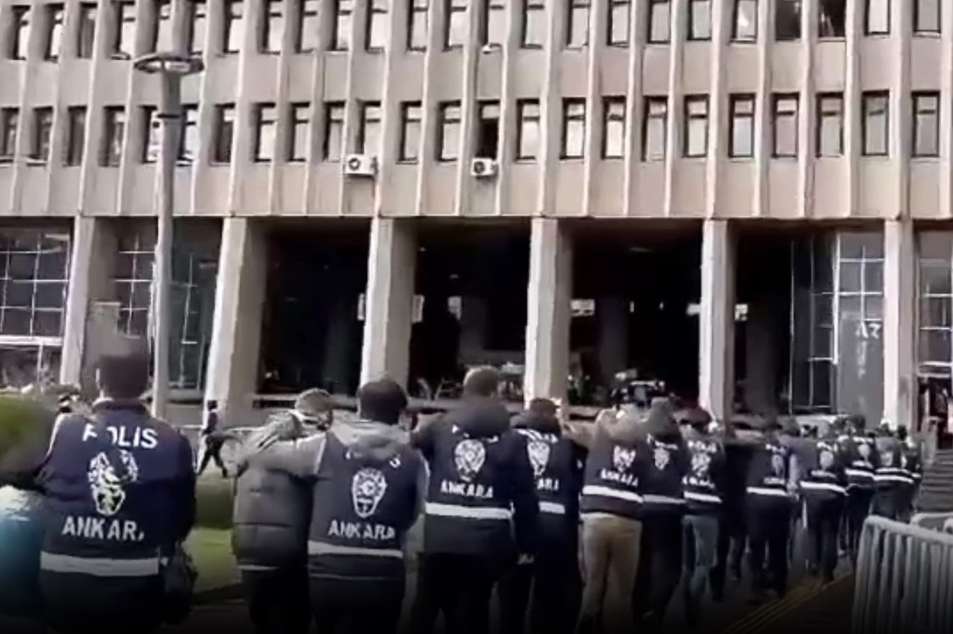 عملیات کلاهبرداری در ۱۰ استان: ۸۴ مظنون دستگیر شدند