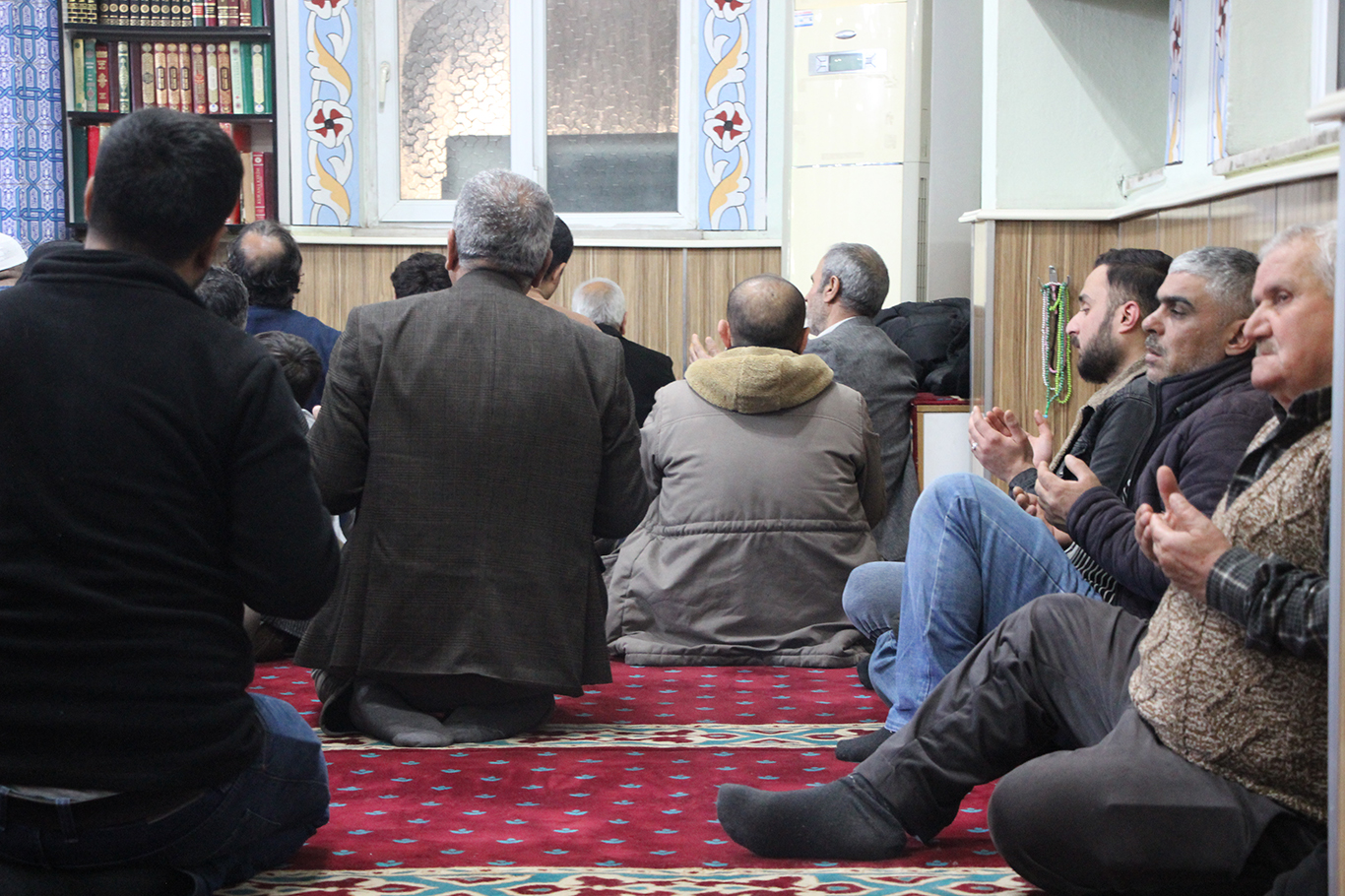 Gaziantep'te ilk teravih coşku ve heyecanla kılındı