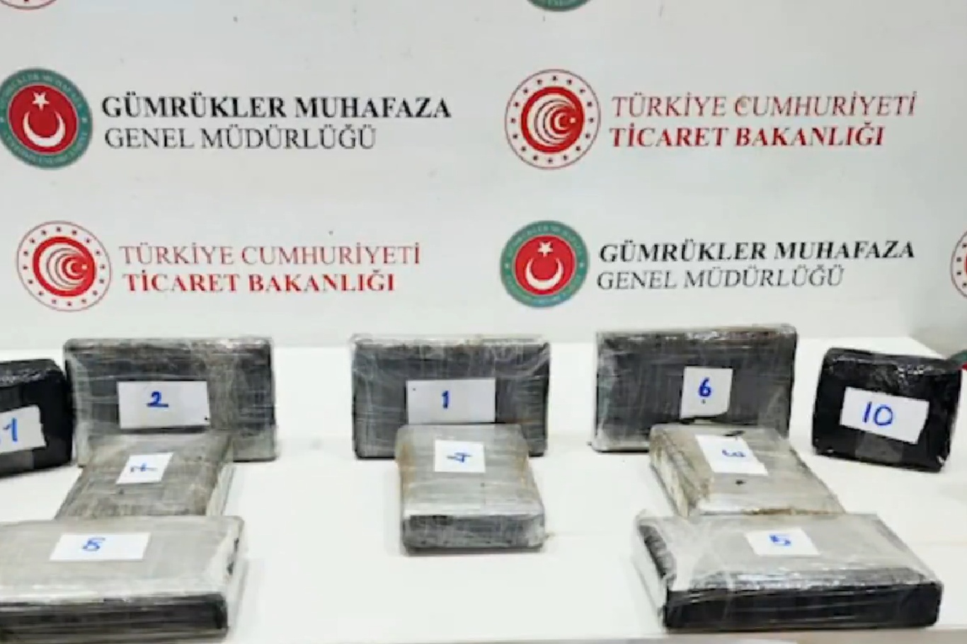 Edirne’de otomobil tamponunda 11 kilo uyuşturucu ele geçirildi