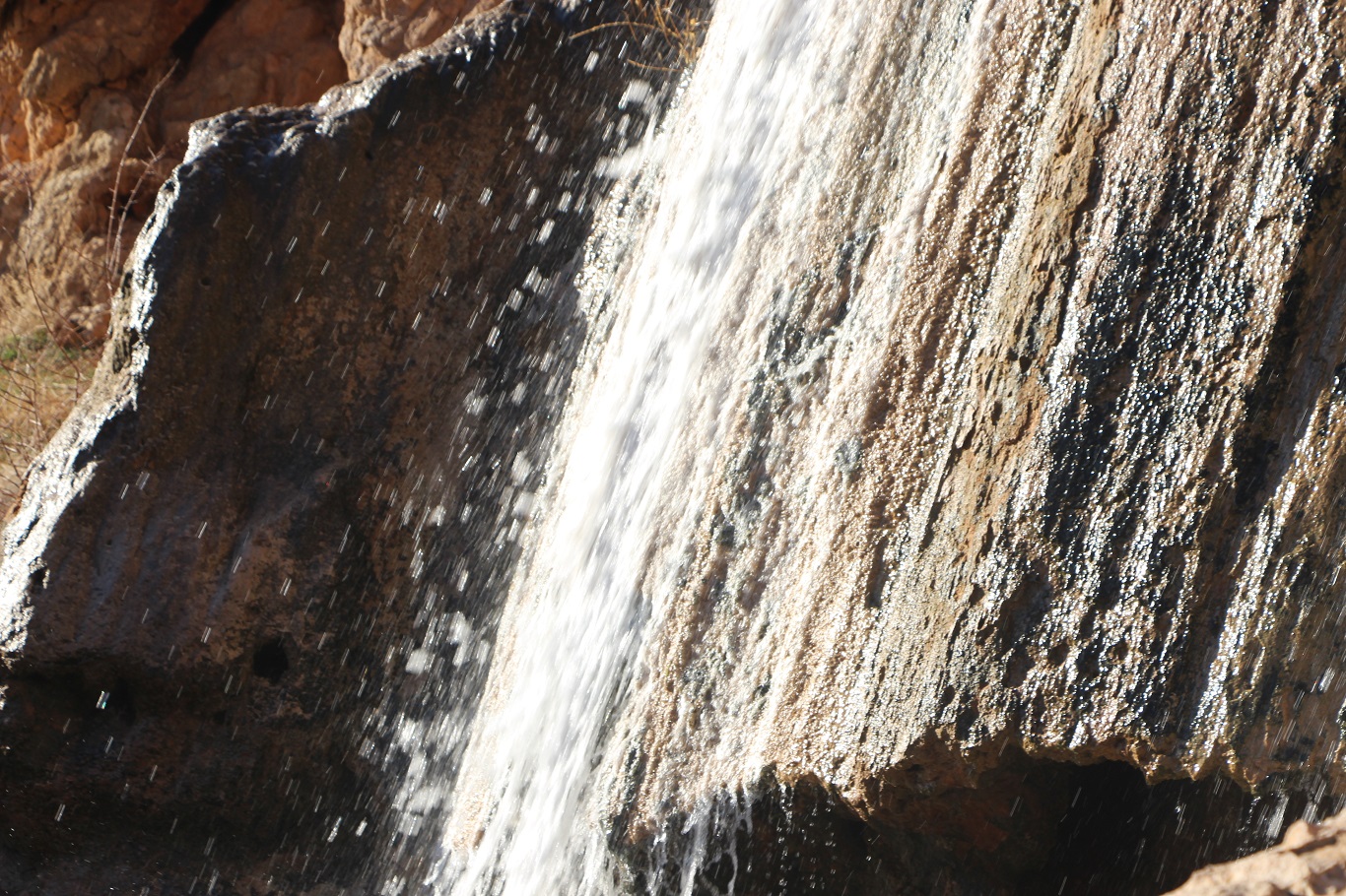 "Bereketin sembolü" olan GAP Şelalesi 2 yılın ardından tekrar eski ihtişamına kavuştu