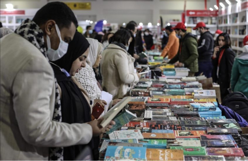 فضيحة ثقافية تهز معرض القاهرة للكتاب
