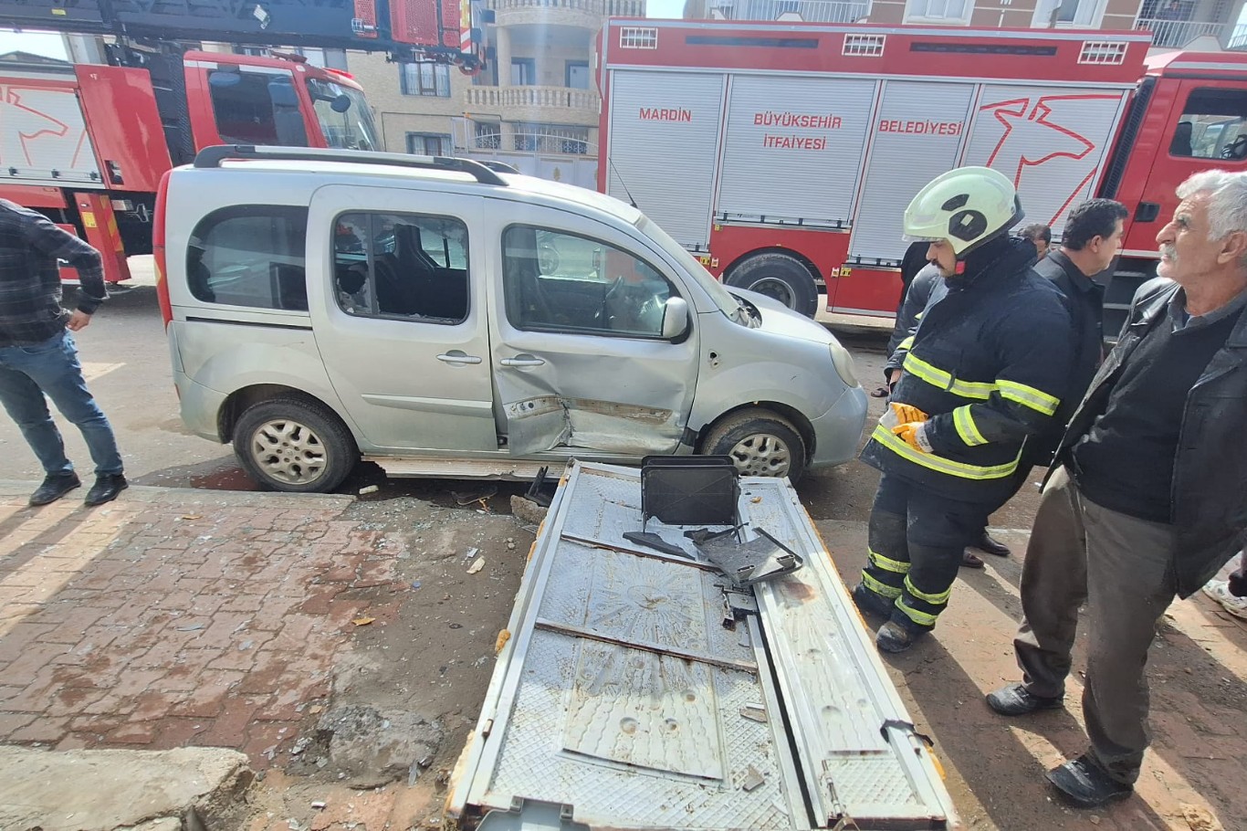 Li Mêrdînê di malekê de teqîn: 3 birîndar