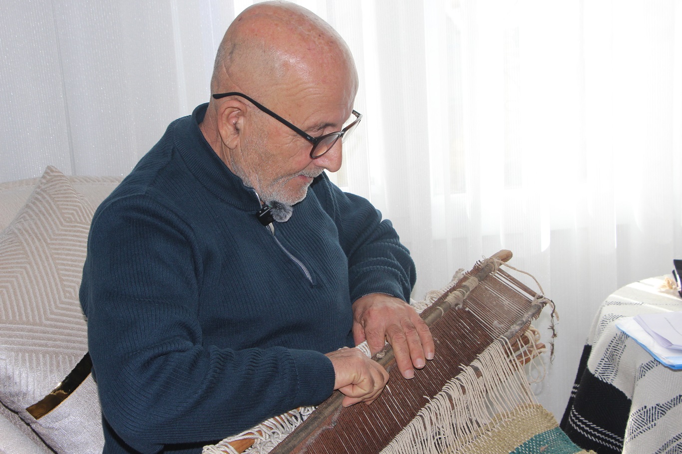 Seccadeleri yarım asırdır ilmek ilmek dokuyan Abdurrahman Usta: Yaklaşık 150 eleman yetiştirdim