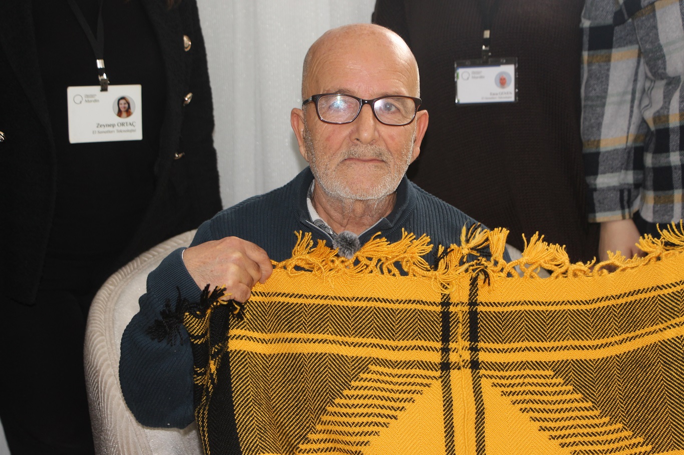 Seccadeleri yarım asırdır ilmek ilmek dokuyan Abdurrahman Usta: Yaklaşık 150 eleman yetiştirdim