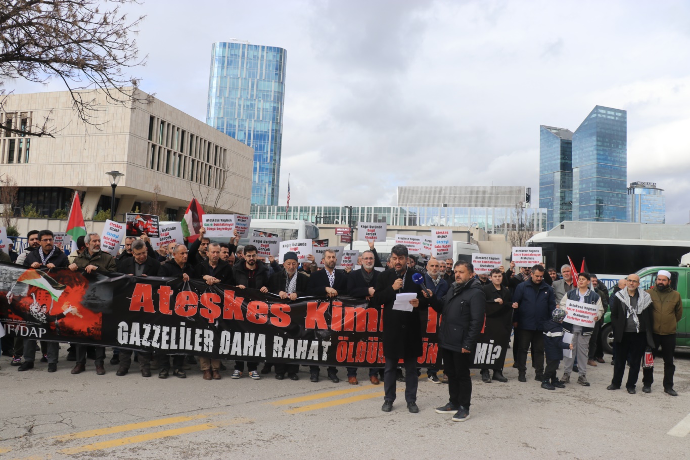 ANFİDAP’tan ABD Büyükelçiliği önünde “Hangi Ateşkes” protestosu