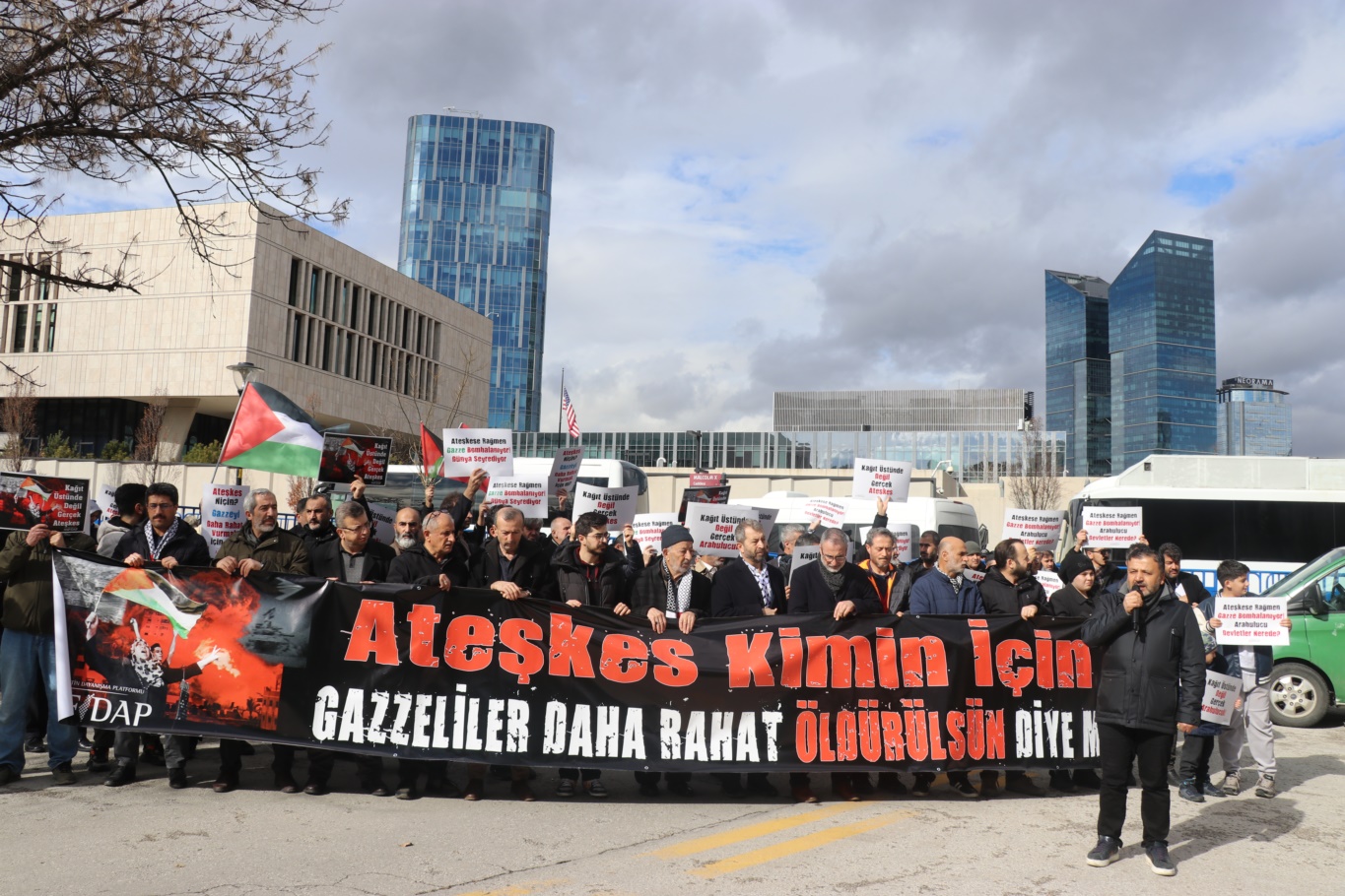 ANFİDAP’tan ABD Büyükelçiliği önünde “Hangi Ateşkes” protestosu