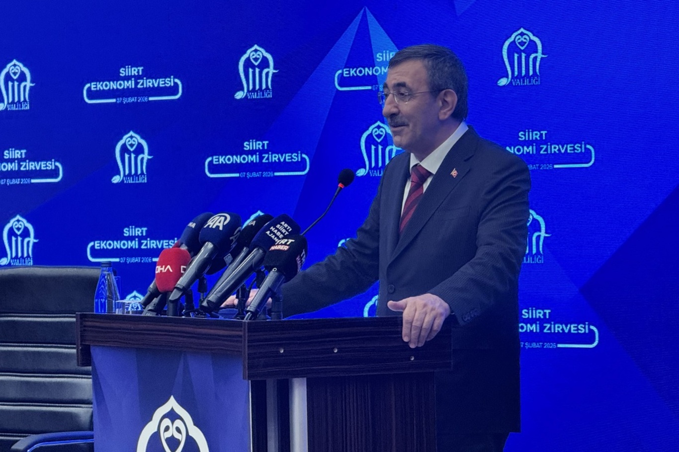 Siirt’te ilk kez düzenlenen ekonomi zirvesinde Yılmaz’dan yatırım çağrısı